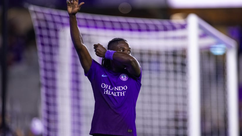 MarkThor-NWSLPlayoffs-QuarterFinals-PridevChicagoRedStars-110824-OCOP7605